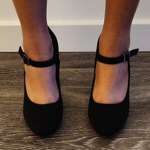 Elegant Black Strap Heels